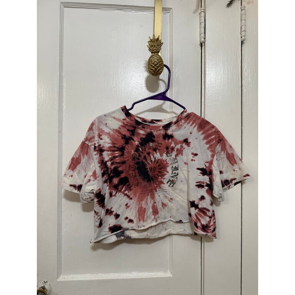 Hollister women’s size small tie-dye cropped T-shirt
